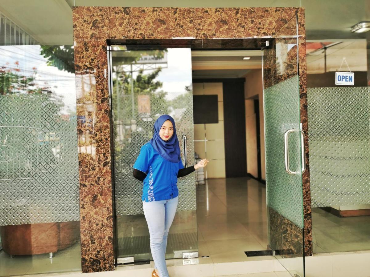 פורווקרטו Oyo 822 Hotel Mukti Jaya מראה חיצוני תמונה